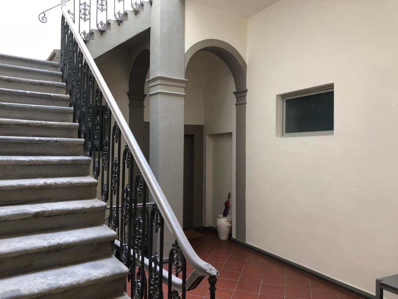 Palazzo Vasarri - Luxury Design Suites Montevarchi Exterior photo