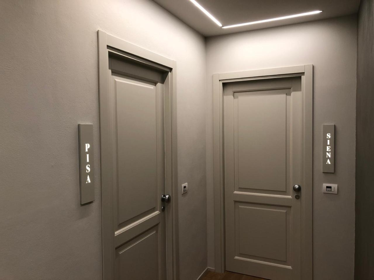 Palazzo Vasarri - Luxury Design Suites Montevarchi Exterior photo